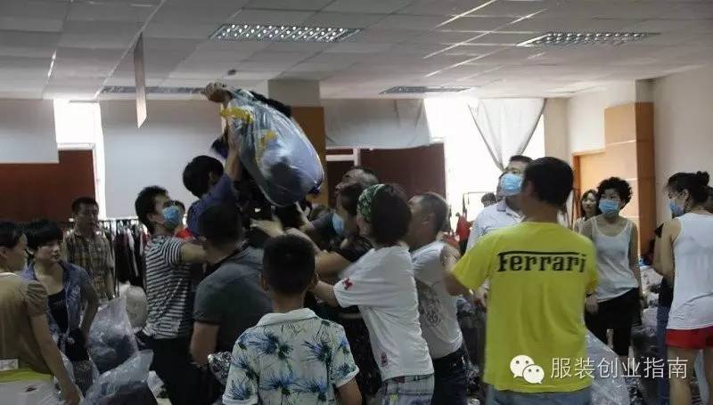 新手小白服装店如何进货,服装店进货技巧和方法