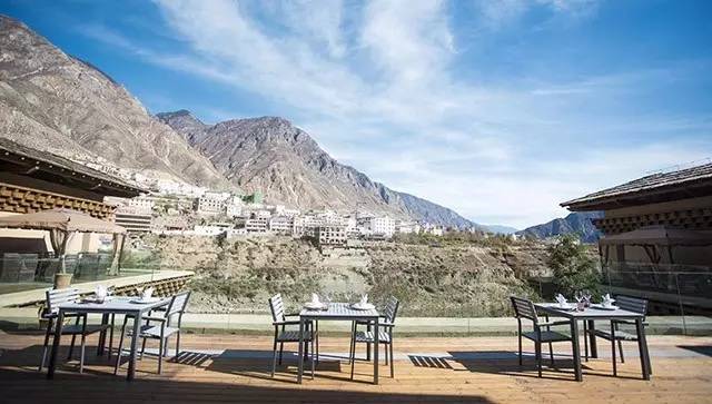 中国十大最受欢迎度假酒店排名 (中国最美最新的8家度假酒店)