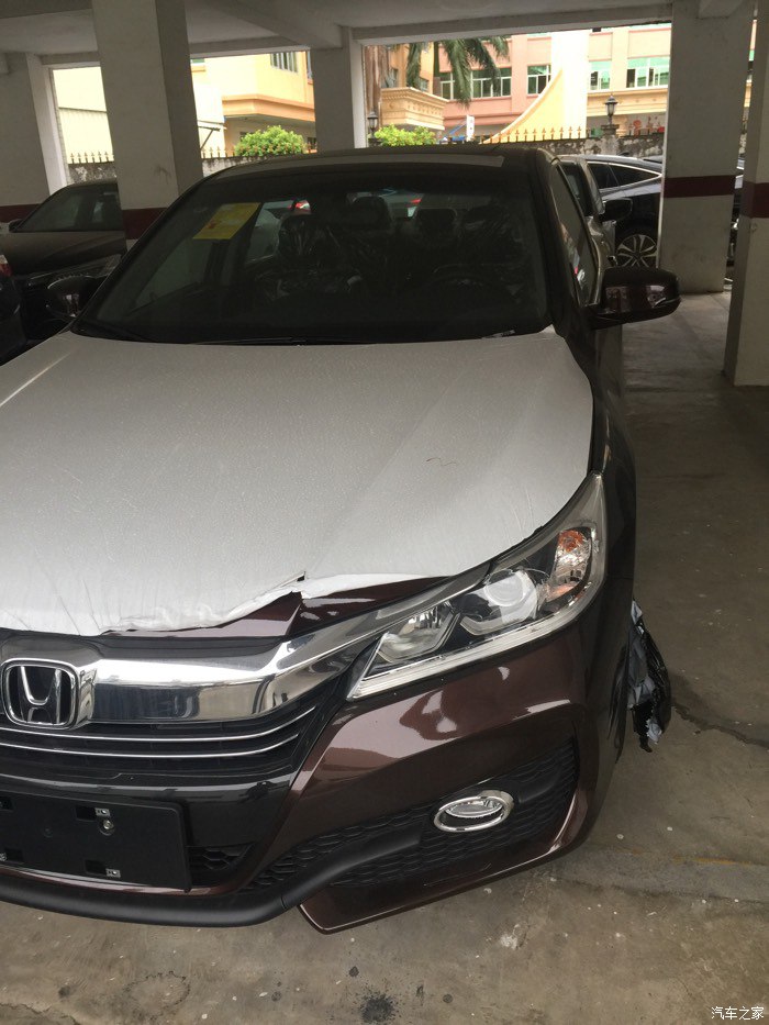 本田雅阁2.0精英版提车,雅阁琥珀金