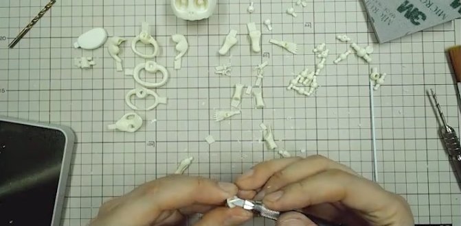 好好地吓人不好吗?干嘛要来抢萌物的饭碗!