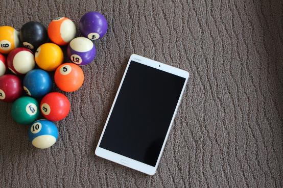 2K屏+极致影音，年轻人的新宠华为平板M3初体验