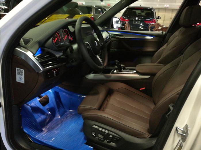 宝马新x5发动机,bmwx5m50i