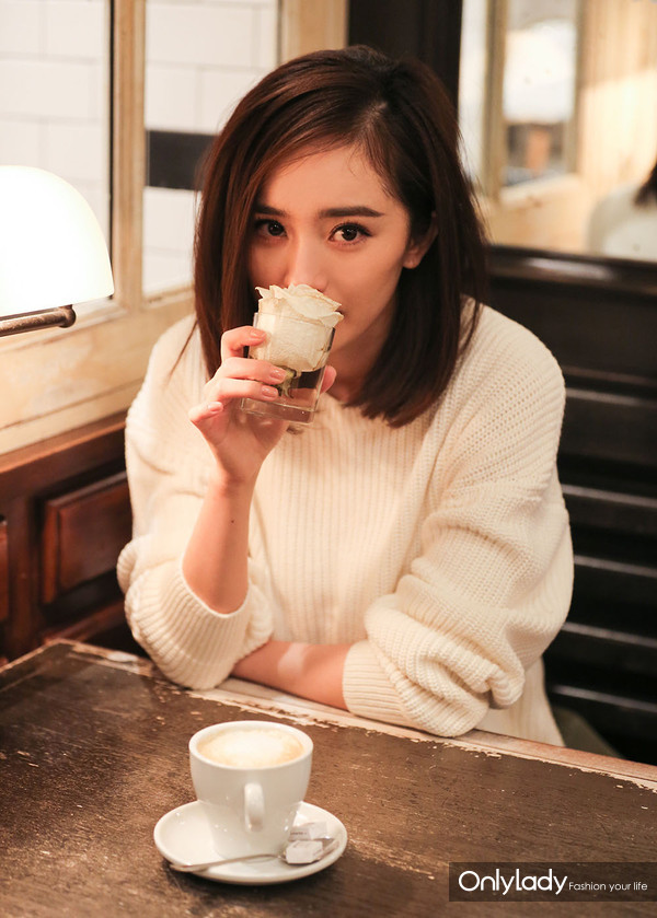 杨幂的素颜妆,杨幂的真实体重和身高