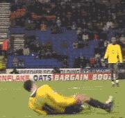 c罗父子罕见日常超温馨,足球场上c罗的暖心时刻