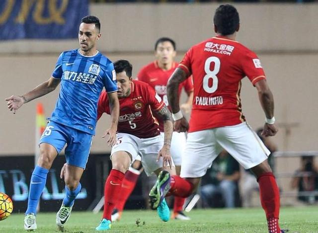 伊布39岁为什么还能踢,伊布35岁