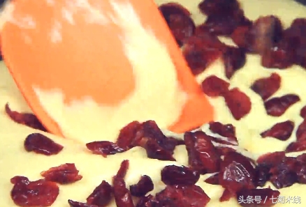 简易花生牛轧糖的做法,花生牛轧糖制作超简单