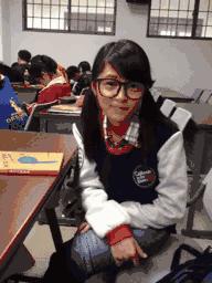 姑娘休要淘气了，小心老师找你谈话