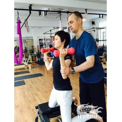 产后力量训练,真的只是为了恢复少女身材嘛?孙俪刘涛都在练