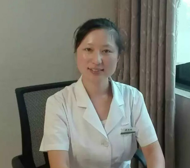 衣服起静电粘碎头发怎么办,头发衣服静电