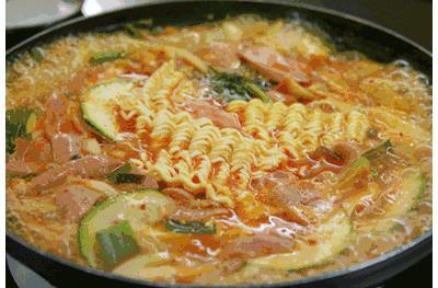 健身还能吃宵夜吗,健身晚上可以吃宵夜吗