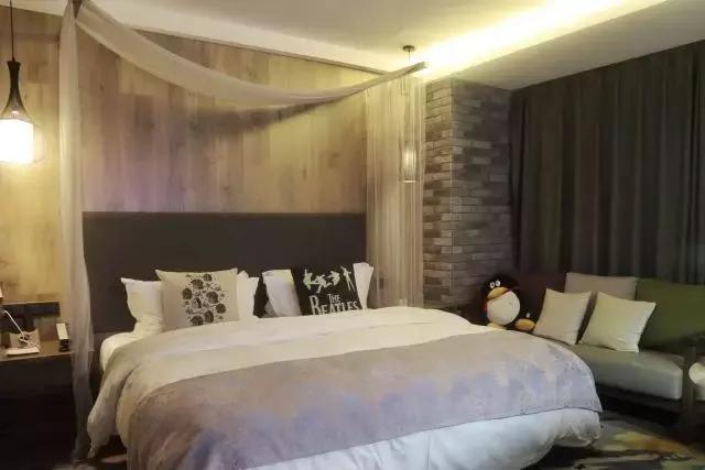 美豪皆丽致烟雨醉无锡