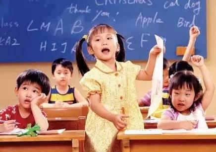 外国老爸带孩子到超市,带孩子去超市孩子好开心