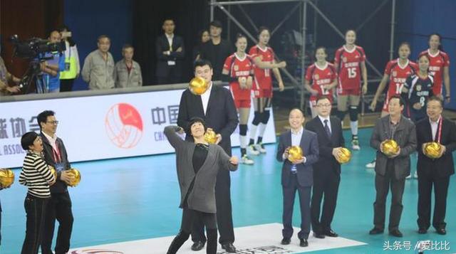 别扯蛋了，郎平不能保中国女排拿一辈子冦军、还是让郎平好好