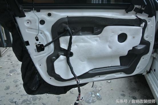 宝马530改装低音,宝马530i改装宝华音响