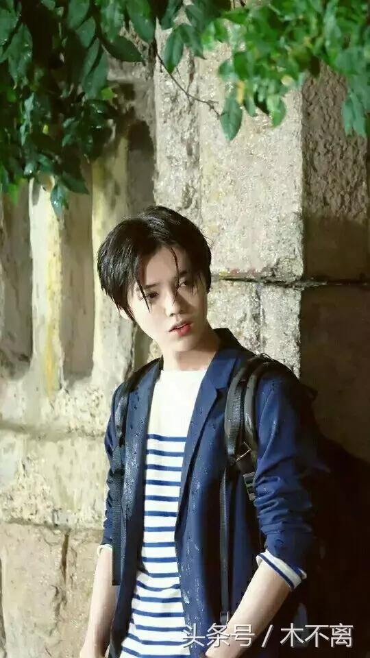 鹿晗对你心动的瞬间,鹿晗的对你爱不完