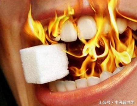 反复出现口腔粘膜溃疡不易愈合，严重者还会失明，这是怎么了？