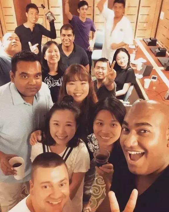 我在国际游轮做公关，Get到的高质量社交法则