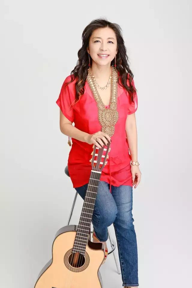 霓虹中的BossaNova这是我最后一次听小野丽莎