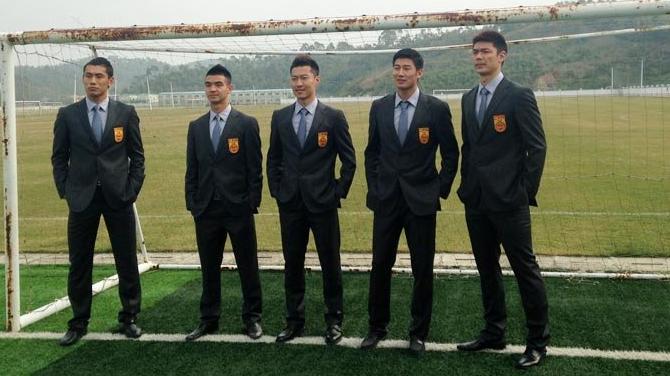 法国足球队西装品牌,欧洲足球男西装