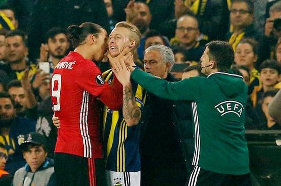 梅西任意球破门小贝泪目,生死看淡不服就干出奇迹