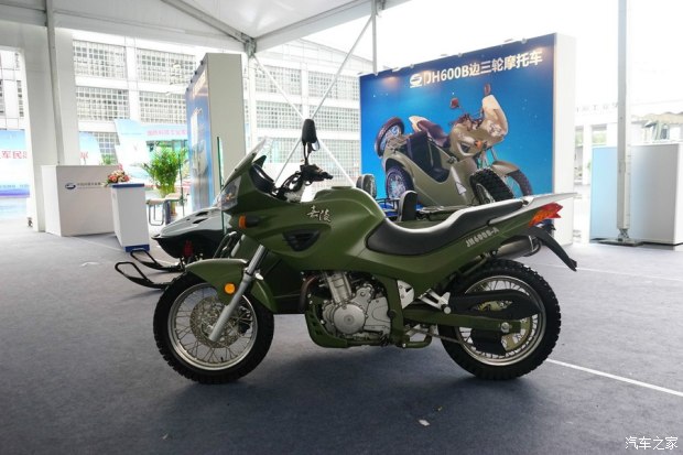 宋楠：评解放军嘉陵600*用军**摩托及技战术