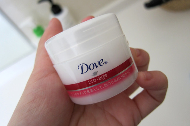 长闭口粉刺用什么卸妆产品,长痘痘和粉刺适合用什么卸妆产品