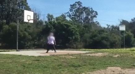 真人搞笑版少林足球,少林足球搞笑gif图片