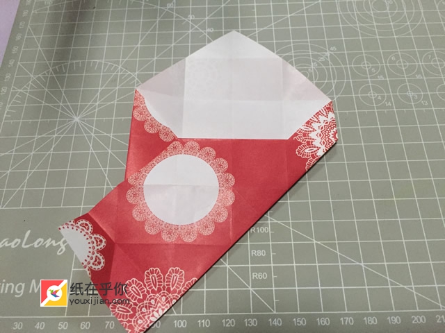 纸在乎你手工折纸：心形盒子折纸视频图解