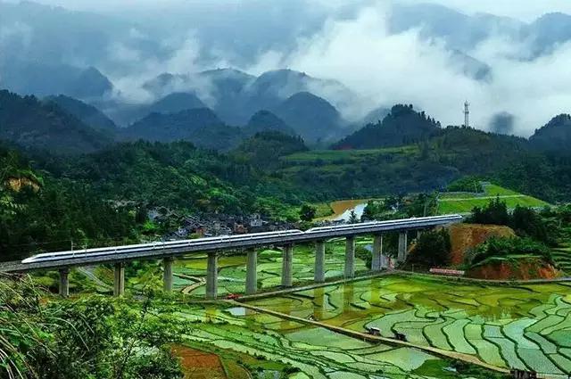 沪昆高铁沿线有什么著名旅游景点,好消息昭通高铁
