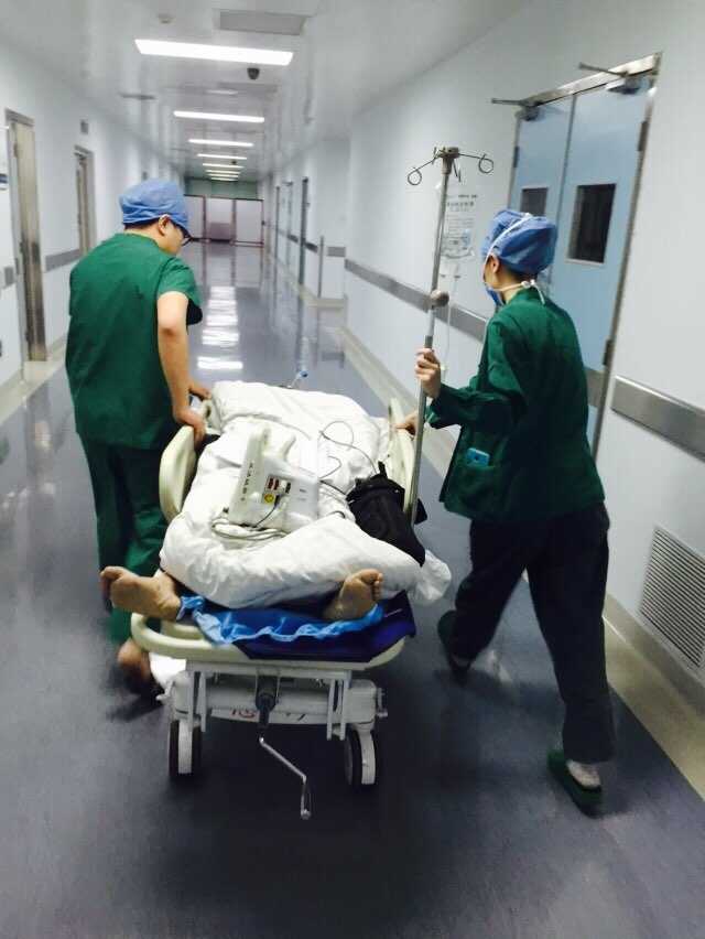 解放军306医院除夕之夜倒计时与正计时