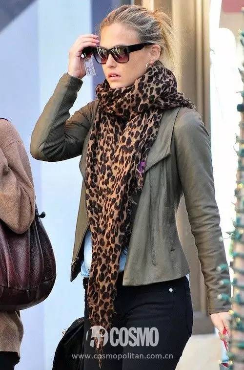 巧搭穿搭,豹纹上衣搭配什么样的上衣好看