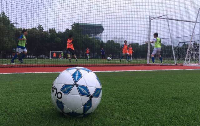 学了足球传球的感受,学了足球传球的感受简单