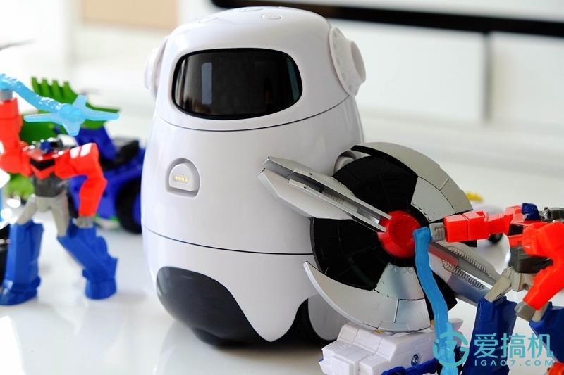 有趣的互动机器人,机器人趣味编程和思维启蒙