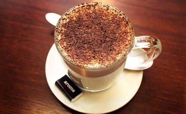 冬天来一杯热可可,冬天这么冷来一杯奶茶暖心