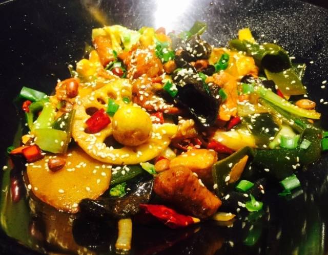 青岛麻辣香锅哪家好,青岛万象城傲翔麻辣香锅