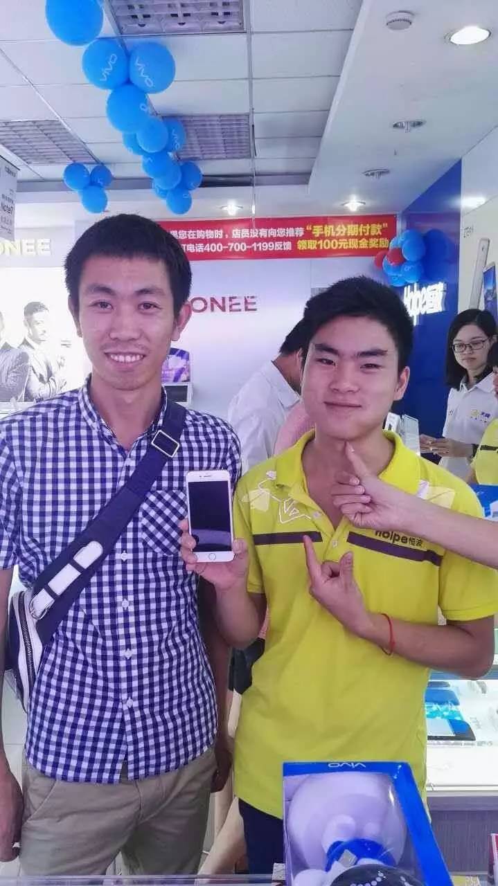 为什么越来越多的人在买手机,为什么越来越多的人喜欢逛实体店