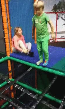 搞笑的足球gif,少林足球二师兄经典gif图