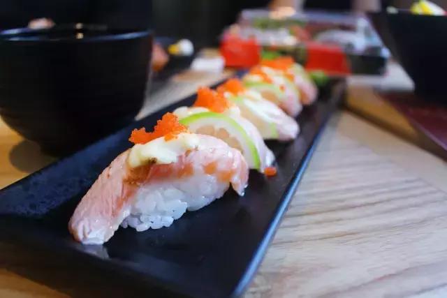 潮牌大叔开在厦门的平价日料店！吃一碗来自墨尔本の销魂牛舌饭~