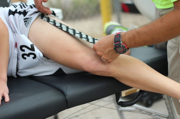 长期运动造成膝盖疼痛怎么恢复,修复膝盖关节最好的运动