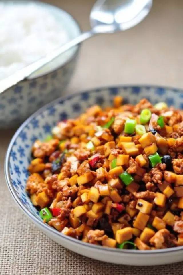 适合农家乐的特色菜10个人吃,这个周六带你去吃地道农家菜