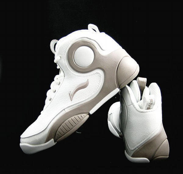 这两年李宁签约的nba球员,李宁签了哪些nba球员