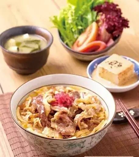 太阳新天地购物中心超市,太阳新天地美食城