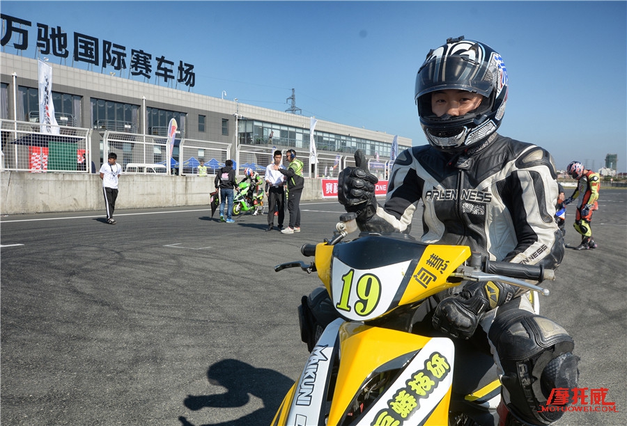 2021摩托车锦标赛总冠军,sbk摩托车锦标赛2022冠军车队