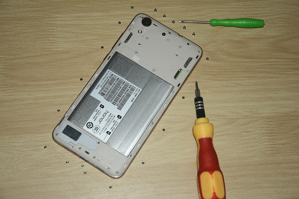 荣耀5a拆机教程,荣耀畅玩5a拆机视频教程