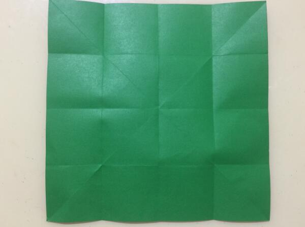 怎样折蝴蝶结放到爱心盒子上面,蝴蝶结盒子折纸教程