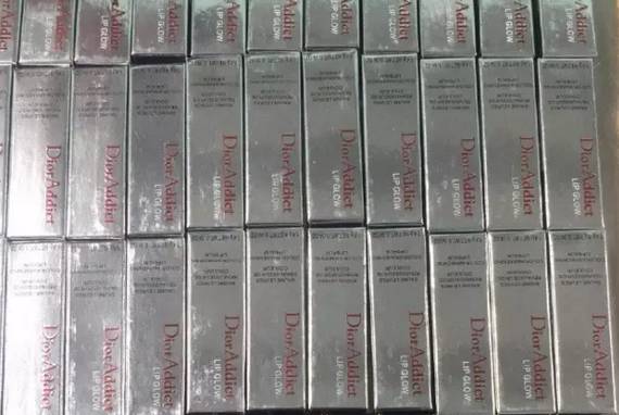 香奈儿口红92过海关会有假吗,香奈儿口红一百多是假的吗