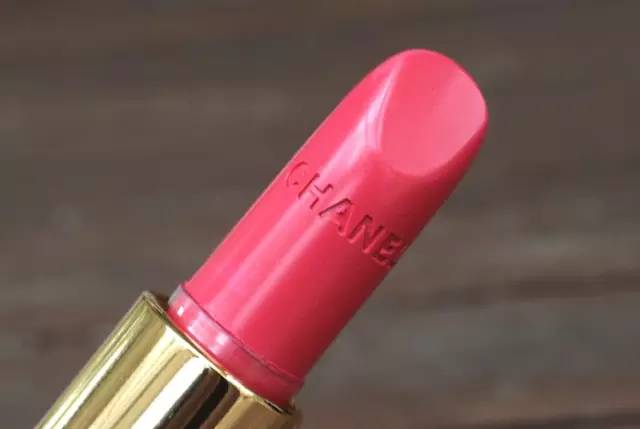 香奈儿口红三支套装试色,看了又看银珠的口红