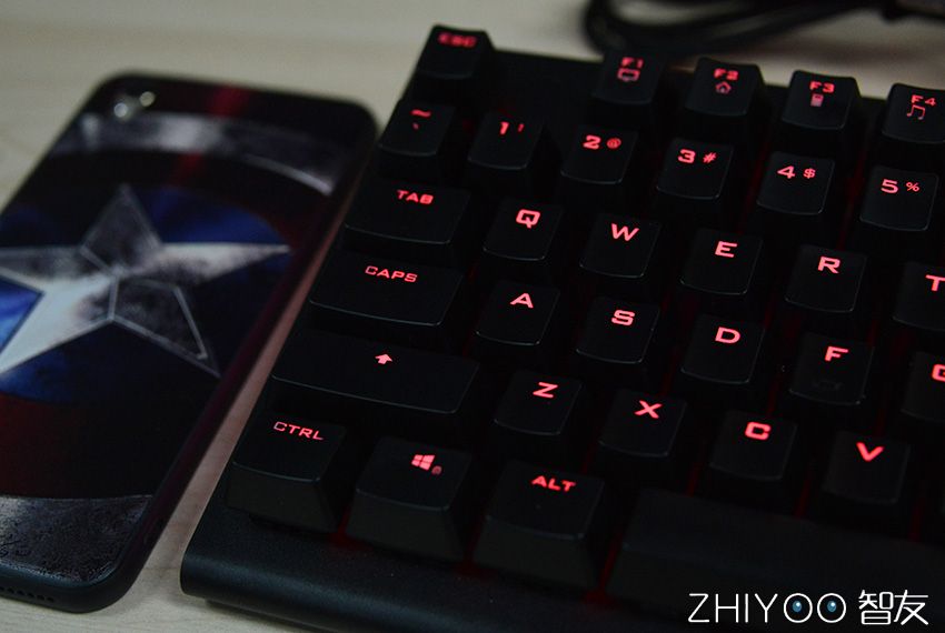茶轴游戏手感,茶轴电竞游戏键盘