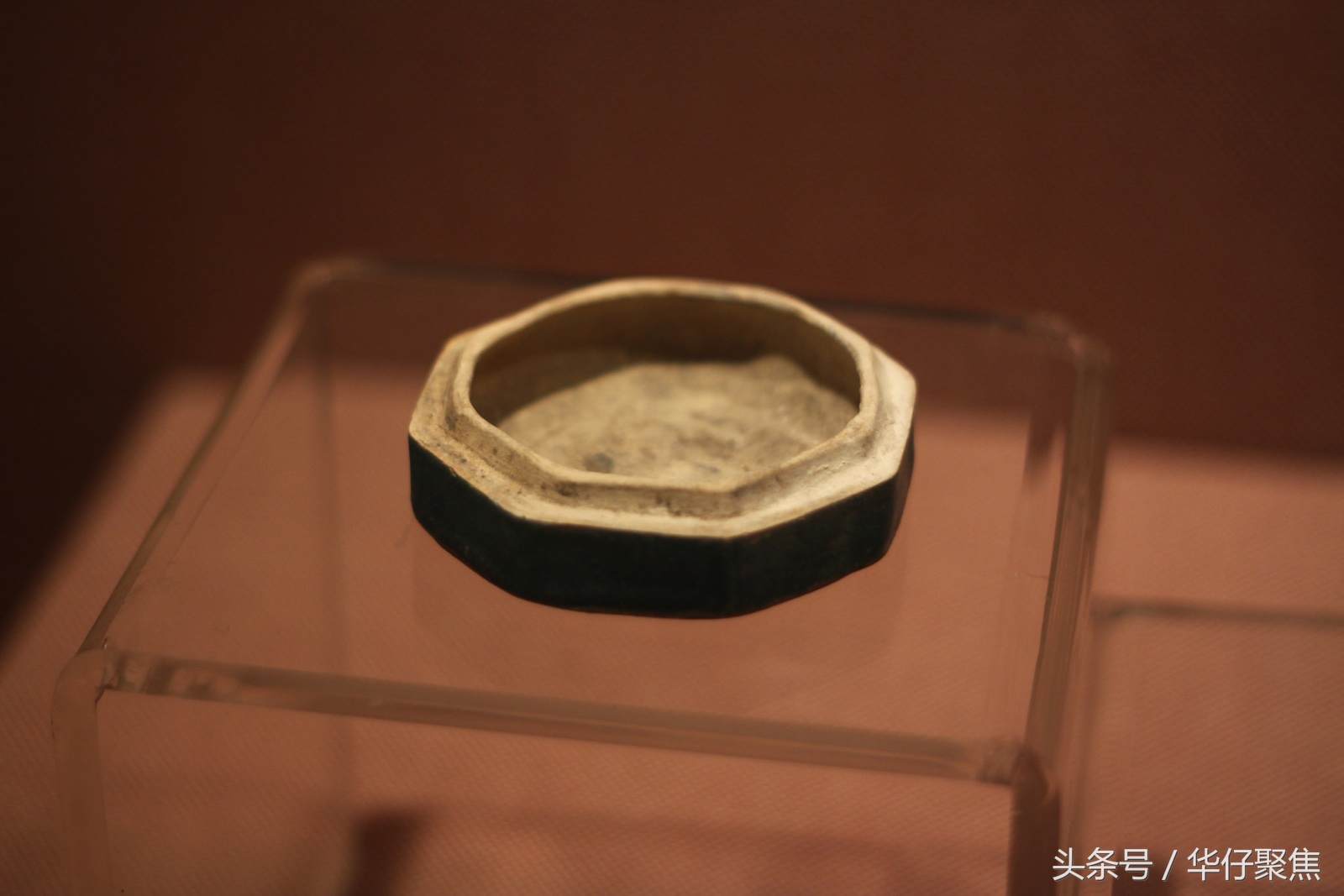 考古发现古墓舍利子,探寻3000座古墓解密摸金校尉