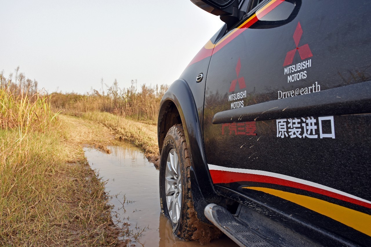 帕杰罗劲畅沉浸式体验,2022款帕杰罗劲畅试驾视频